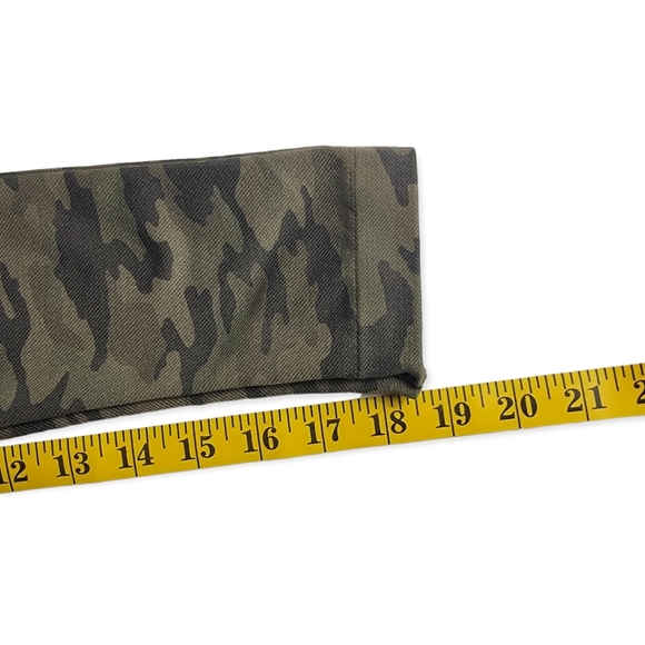 SPANX Desert Camo Cropped Lamn Legging - Picture 8 of 8